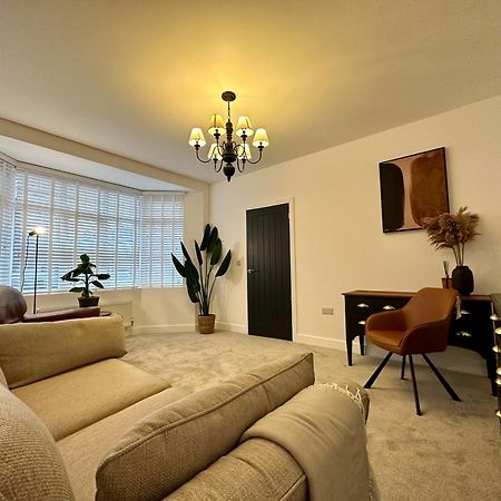 Clover Lodge Portsmouth Luxury Home With Off Road Free Parking 外观 照片
