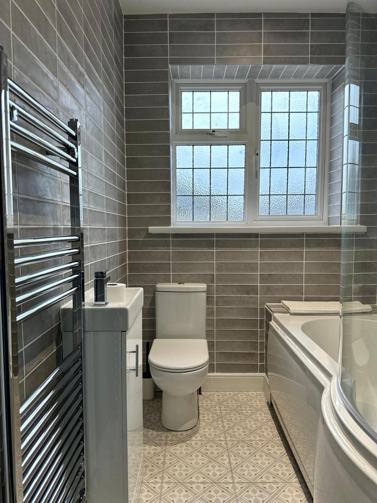 Clover Lodge Portsmouth Luxury Home With Off Road Free Parking 外观 照片