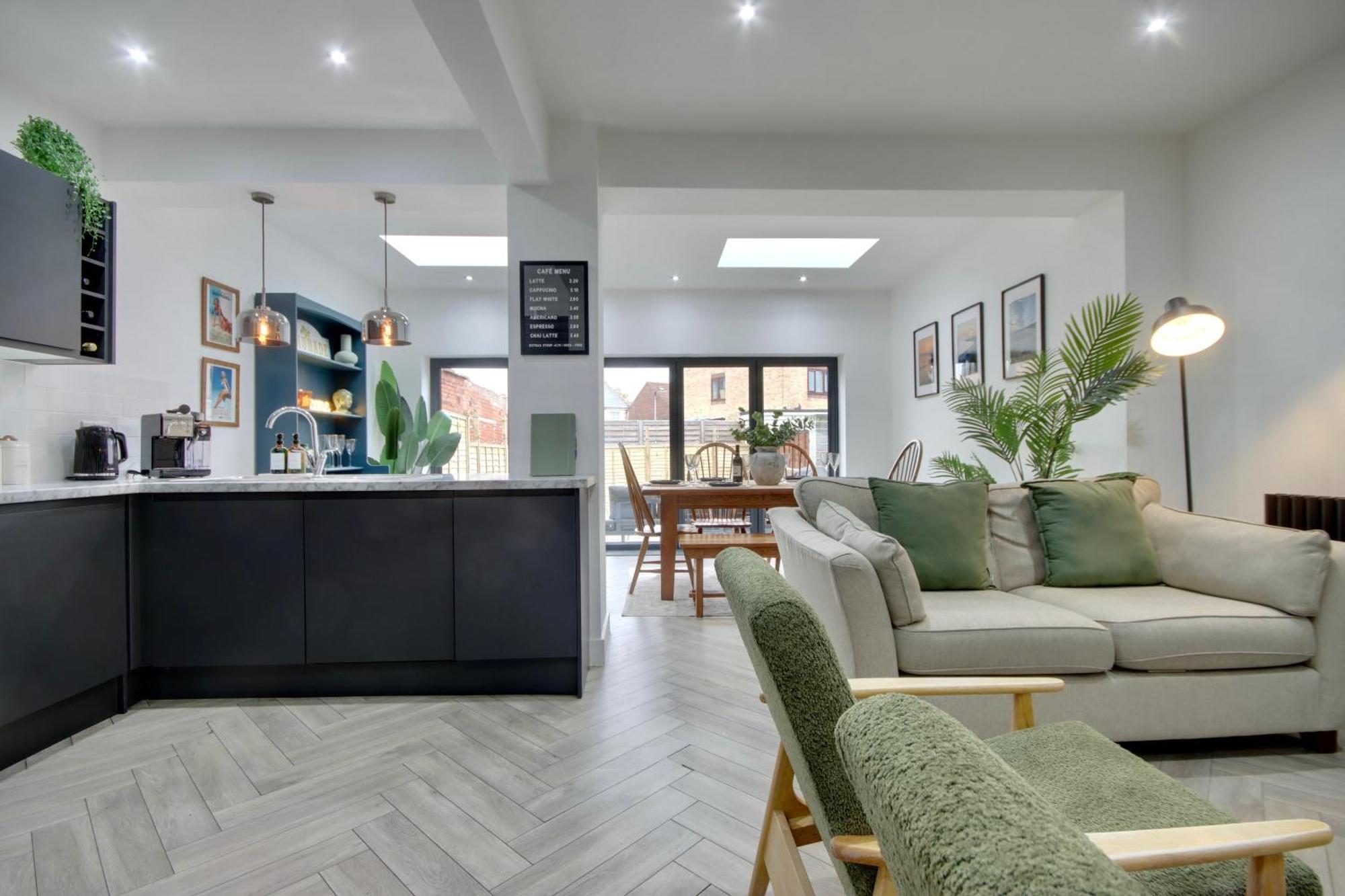 Clover Lodge Portsmouth Luxury Home With Off Road Free Parking 外观 照片